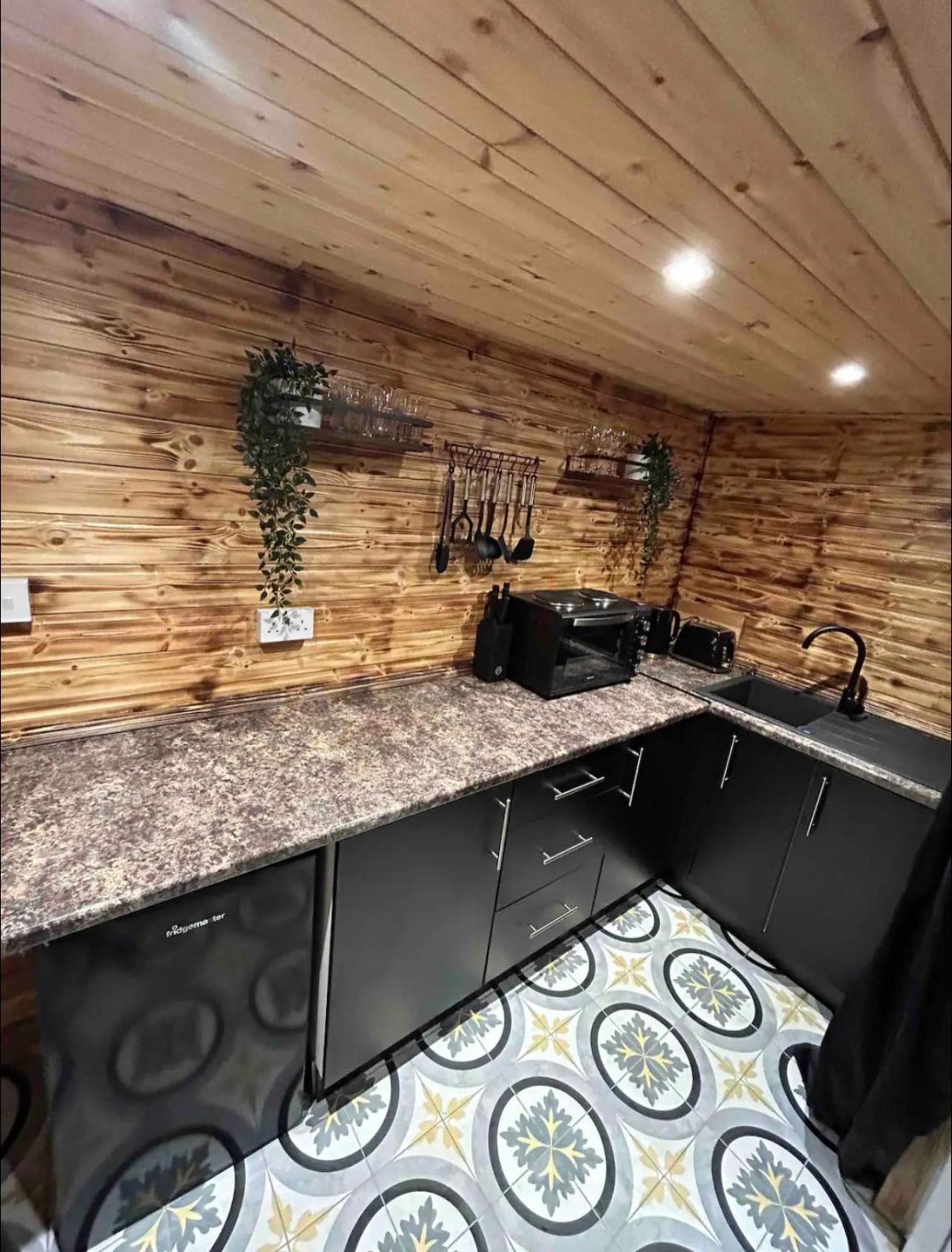 Cadnam Cozy Cottage With Hot Tub! מראה חיצוני תמונה